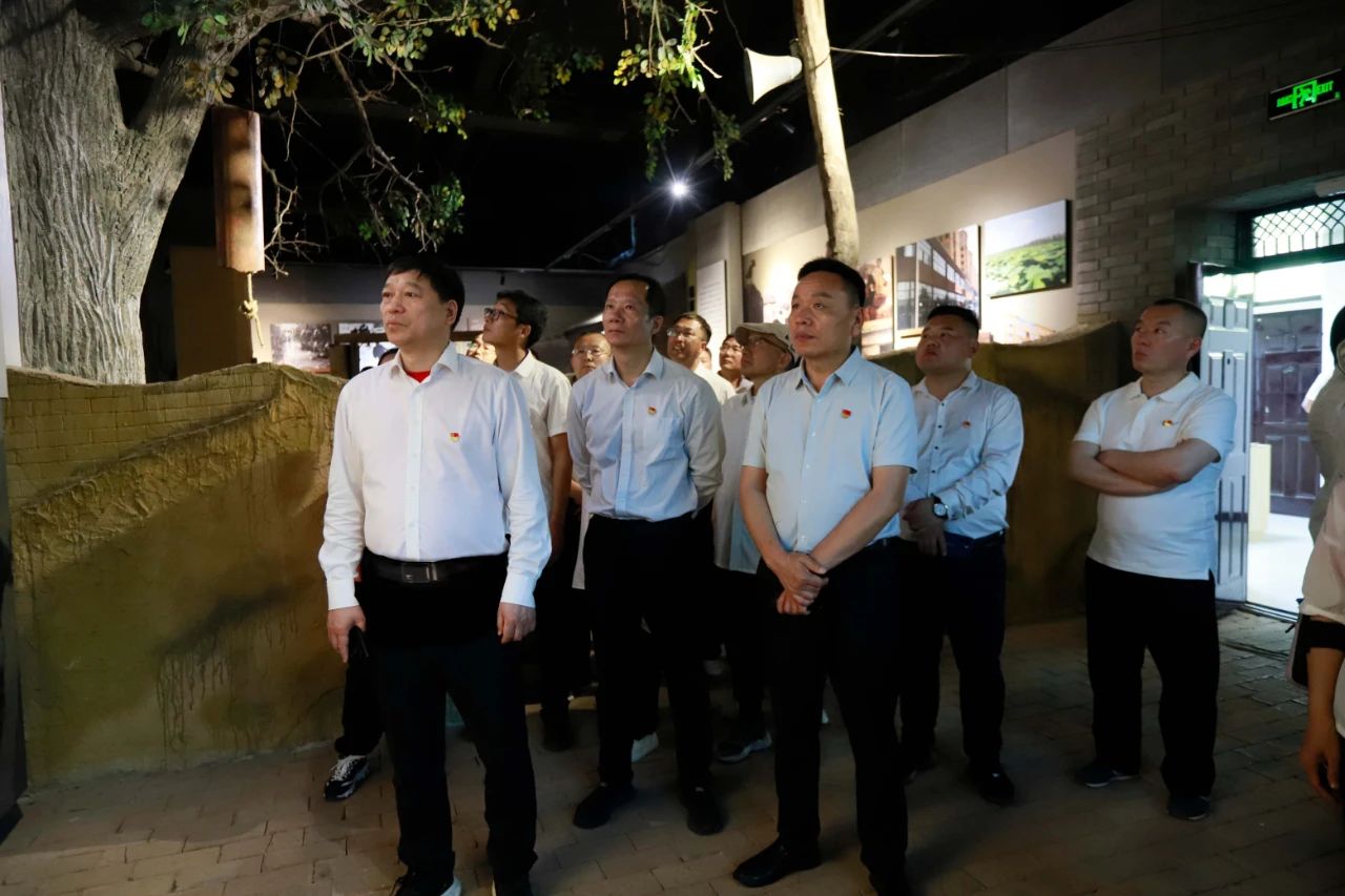 砥礪初心使命，汲取奮進(jìn)力量丨花花牛乳業(yè)集團(tuán)黨委組織開展學(xué)習(xí)“焦裕祿精神”主題黨日活動(dòng)