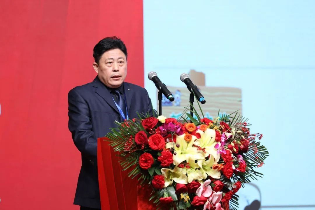 花花牛乳業(yè)30周年暨2024年客戶大會(huì)圓滿召開！